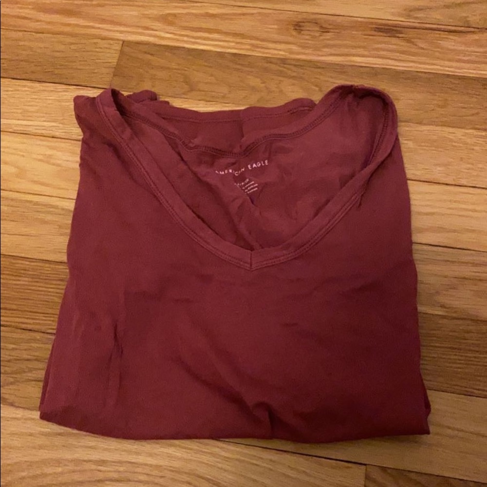 American Eagle T shirt